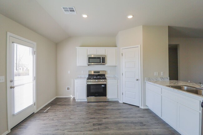 Building Photo - 1506 S 83rd St