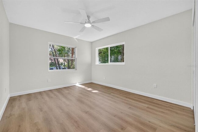 Building Photo - 2710 Boca Ciega Dr N