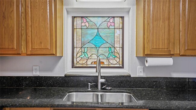 Building Photo - 2992 Chantilly Ave