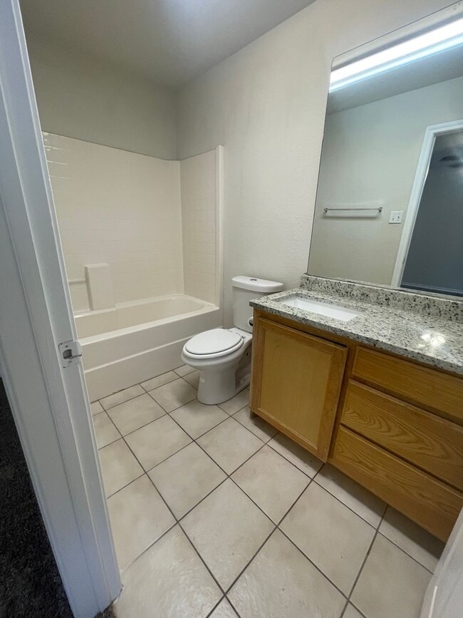Building Photo - House For Lease In Old Granbury Estates 3 ...