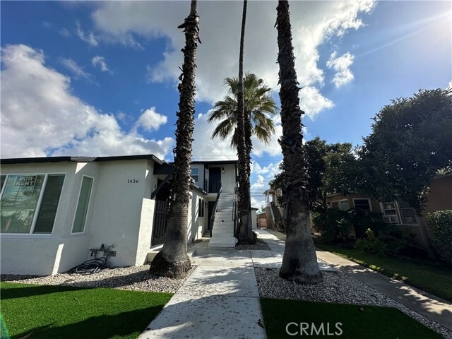 Building Photo - 1436 N Hollywood Way