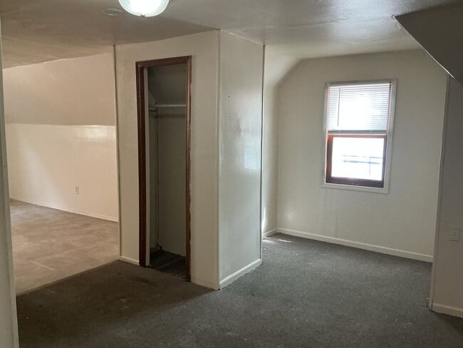 Building Photo - 2078 S 17th St