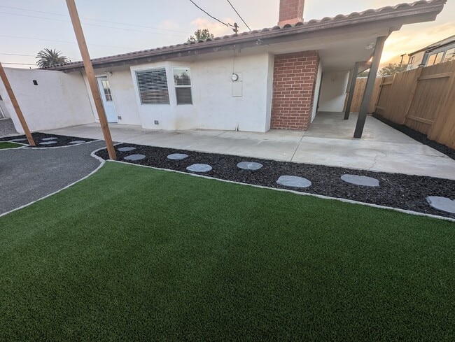 Building Photo - 3334 Fair Oaks Dr