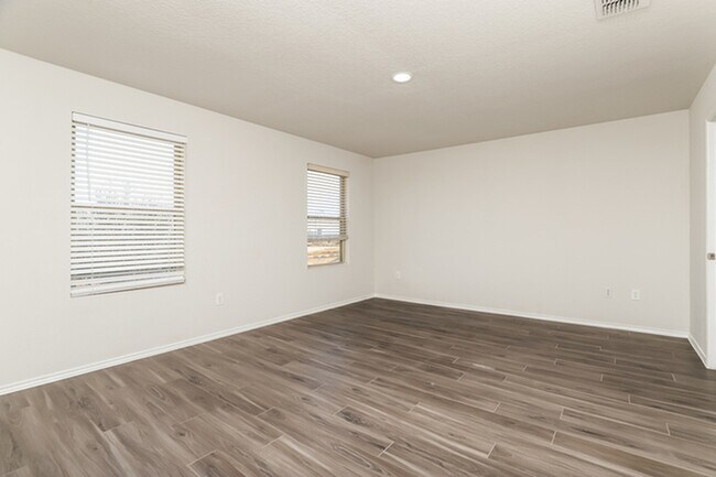 Building Photo - 10714 Goose Way
