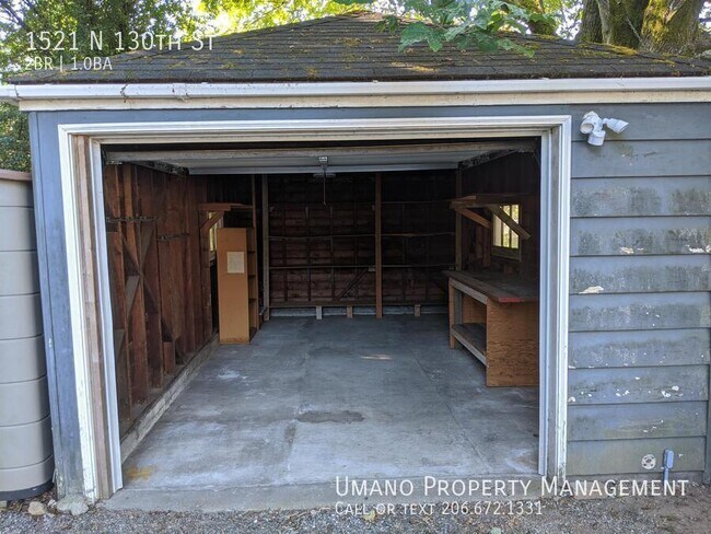 Building Photo - 1521 N 130th St