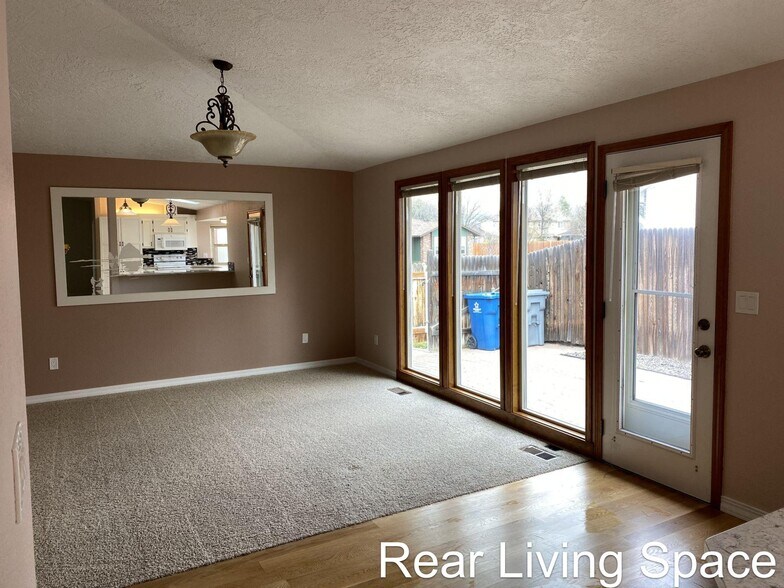 Building Photo - 9835 W Alliance Dr