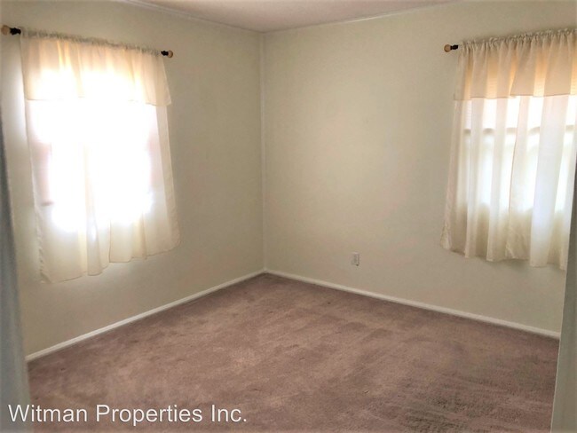 Building Photo - 3 br, 1 bath House - 66 White Birch Ave.