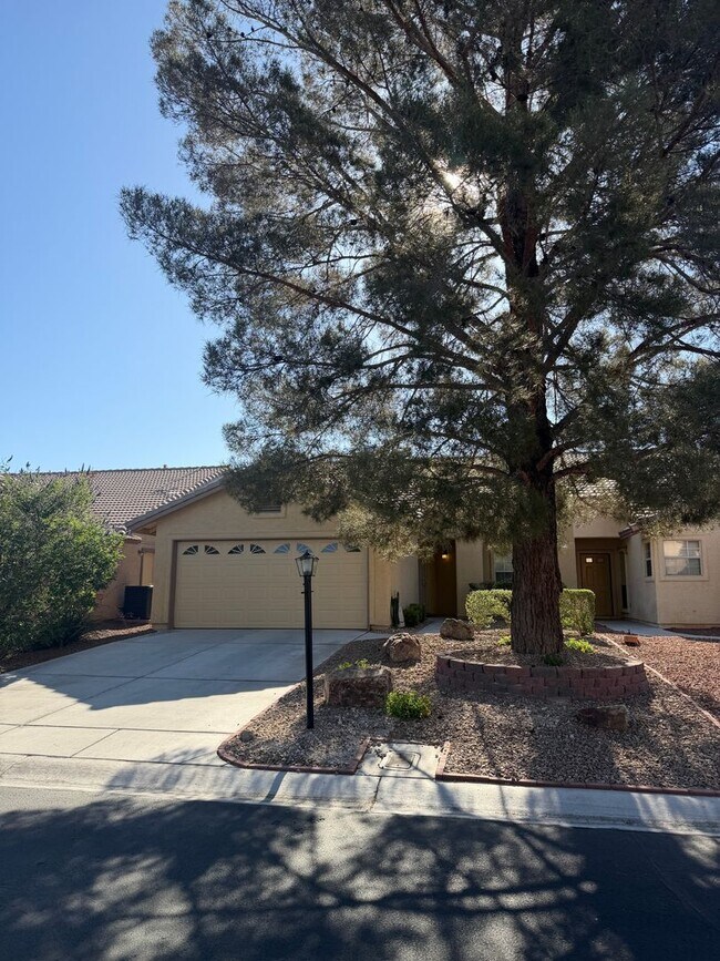 Building Photo - AMERICANA Property Mgmt - Charming 55+ Single-Story in Guard-Gated Los Prados!