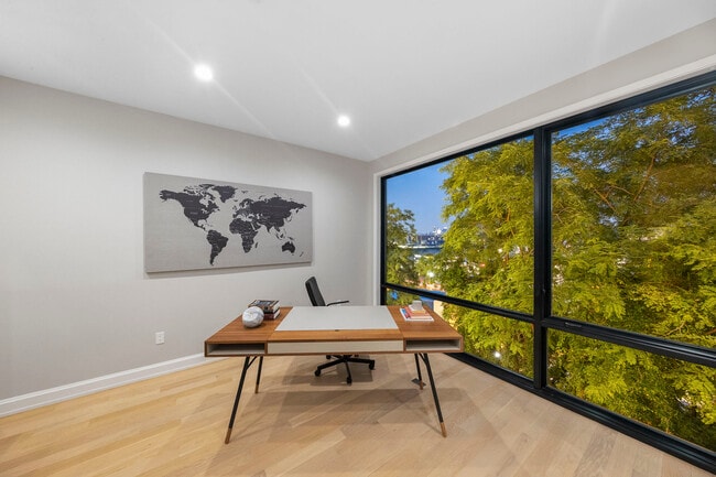 Building Photo - 8822 Churchill Rd