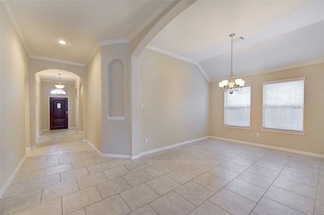 Building Photo - 6519 Point Hollow Ln