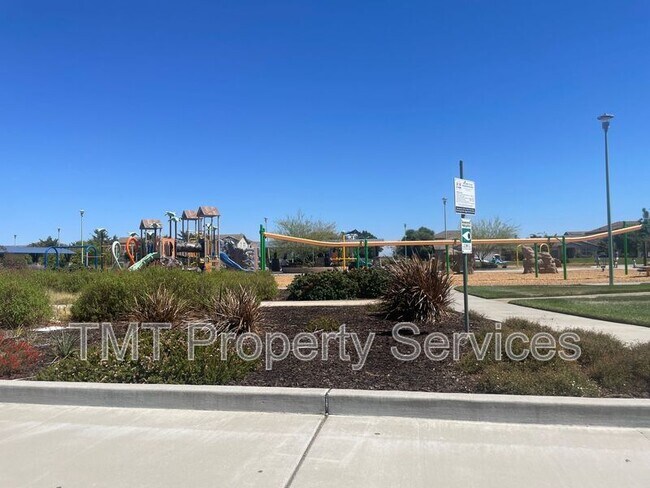 Building Photo - 10408 Siltstone Way
