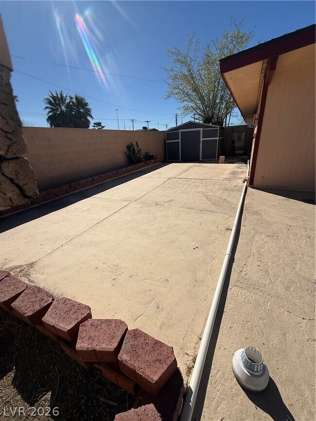 Building Photo - 6200 Lawton Ave