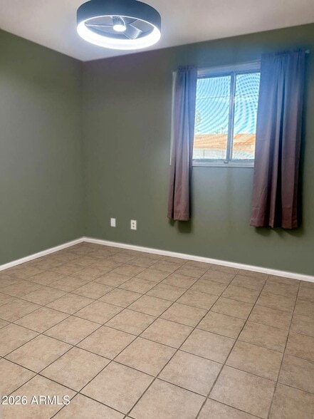 Building Photo - 4212 W Vista Ave