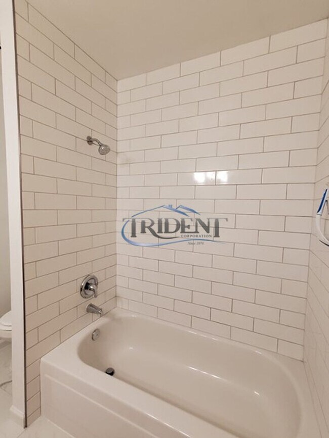 Building Photo - Beautiful Yuba City home on a large lot