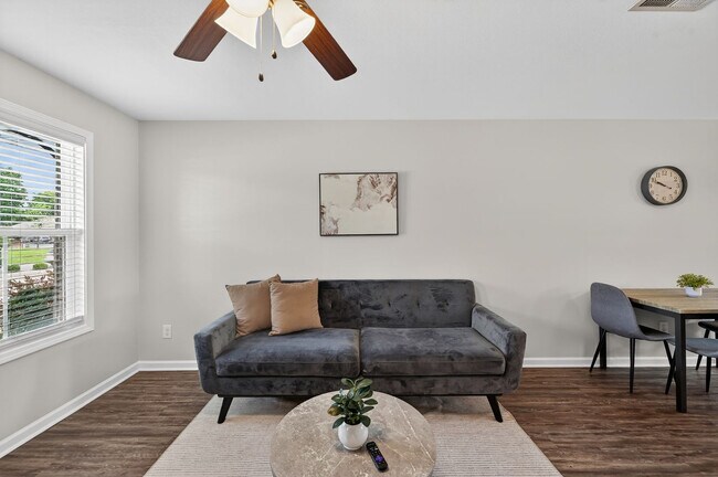 Building Photo - 971 Professional Park Dr