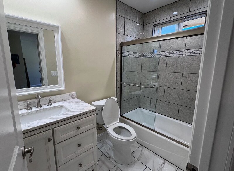 Building Photo - 207 Wesley Ave