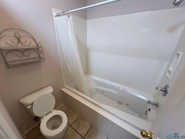 Building Photo - 721 Jeanie Dr