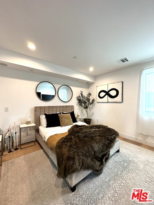 Building Photo - 11326 Victory Blvd