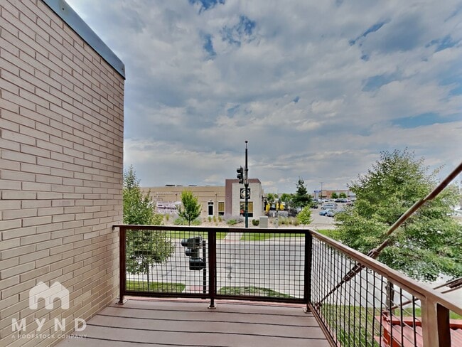 Building Photo - 10254 E 29th Dr