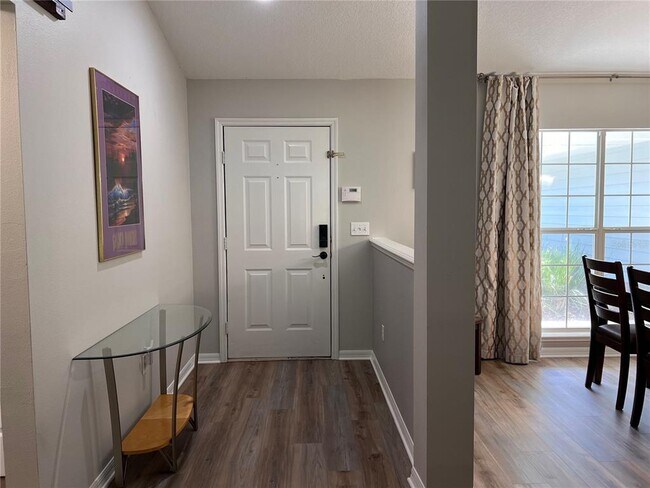 Building Photo - 6841 SW 80th Dr