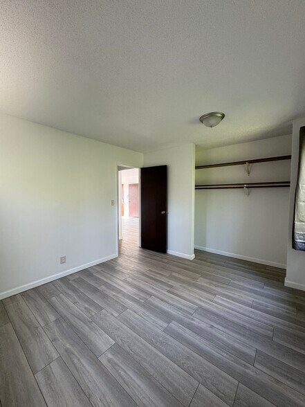 Building Photo - 2056 Mississippi St
