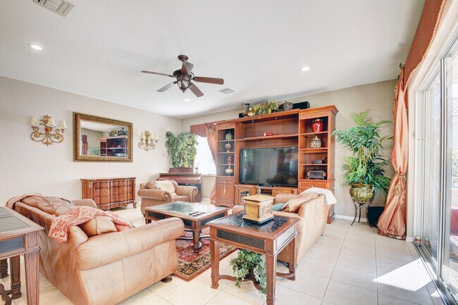 Building Photo - 11246 Maritime Ct