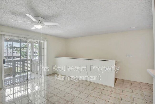 Building Photo - 91-1062-1062 Makaaloa St