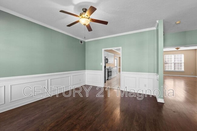 Building Photo - 832 Prairie Ln