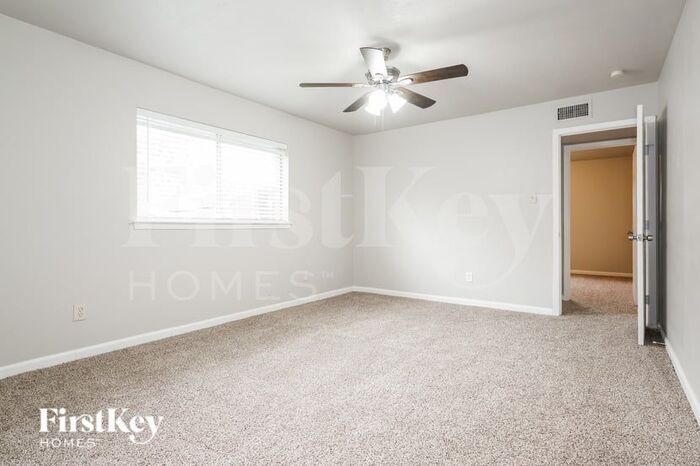 Building Photo - 710 Cavalier Pl