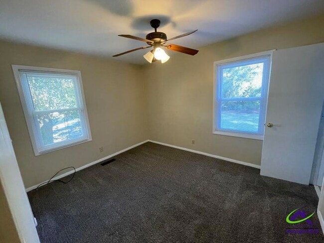 Building Photo - 111 Nix Way