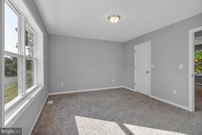 Building Photo - 330 Colfax St