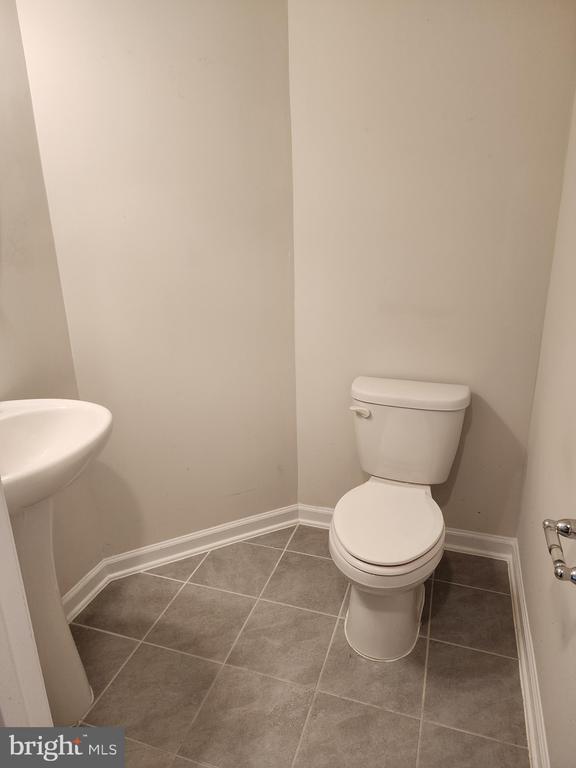 Building Photo - 2570 Debert Cir
