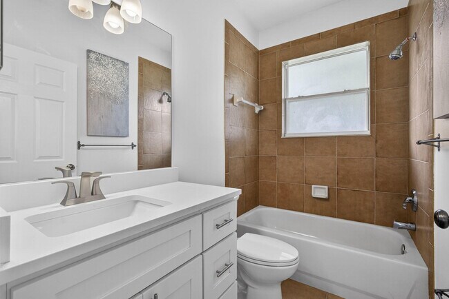 Building Photo - 13805 Folkestone Cir