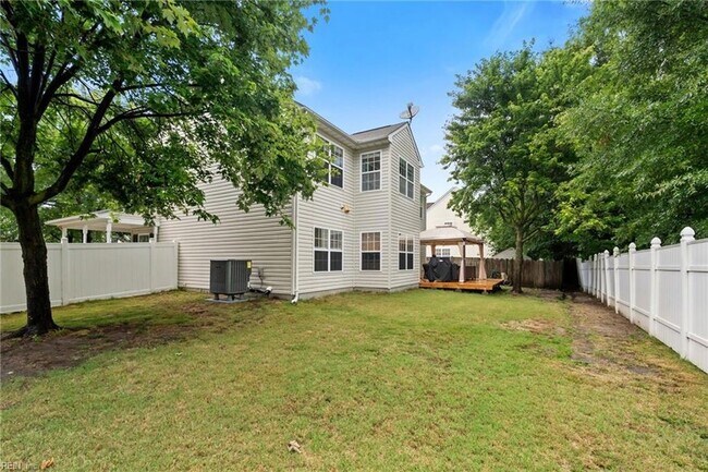 Building Photo - 704 Rocky Run Ct