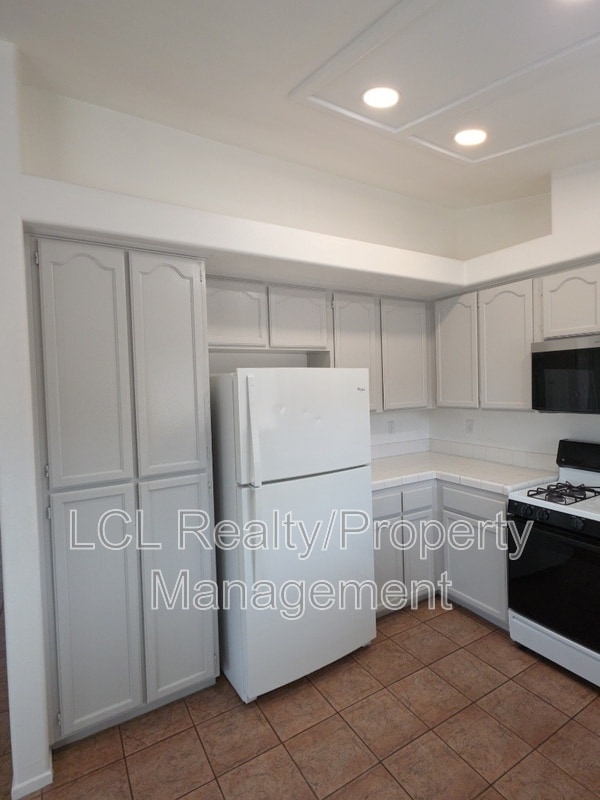 Building Photo - 22561 Forrest Rd
