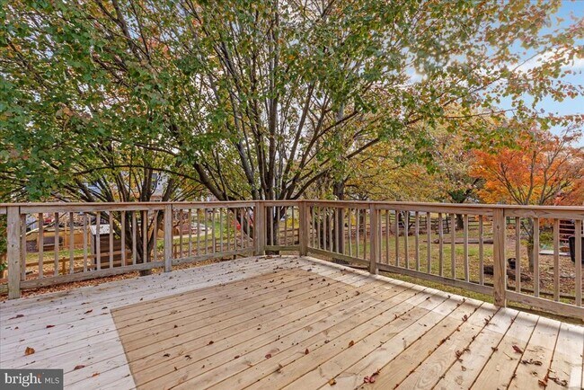 Building Photo - 18688 Potomac Station Dr