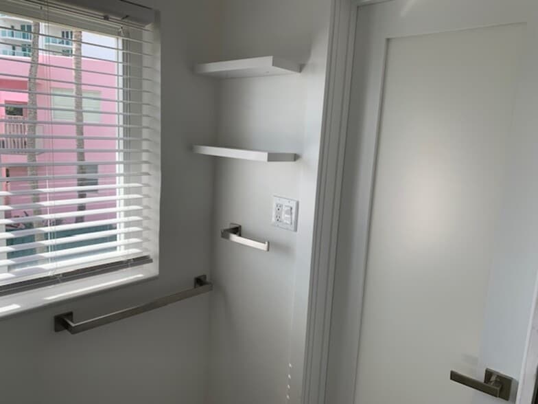 Primary Bedroom Bathroom - 1410 S Ocean Blvd