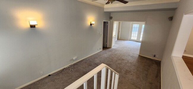 Building Photo - For Rent- Terrell Hills -2bed, 2 bath Home