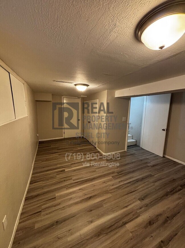 Building Photo - 1728 Carteret Ave