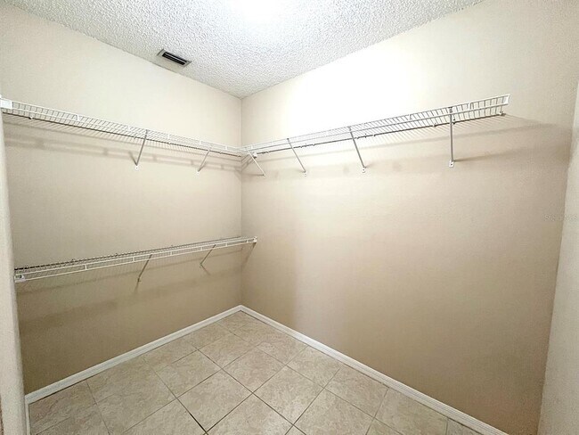 Building Photo - 36 Ripplewood Ln