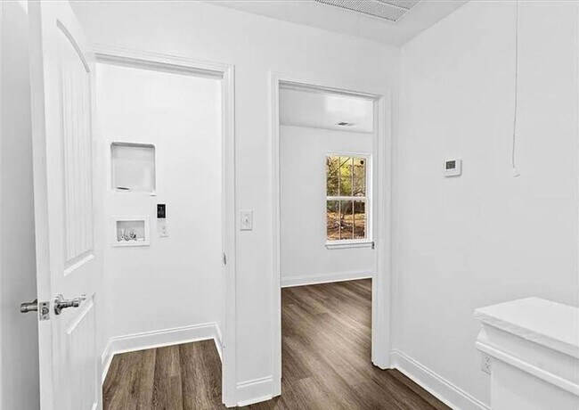 Building Photo - 1410 Cleo Way