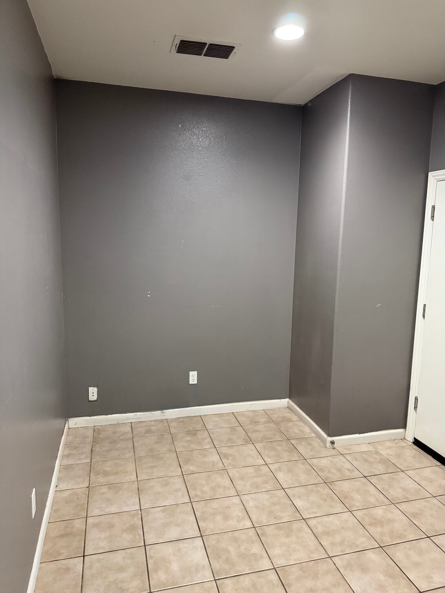 Building Photo - 5321 Matina Dr