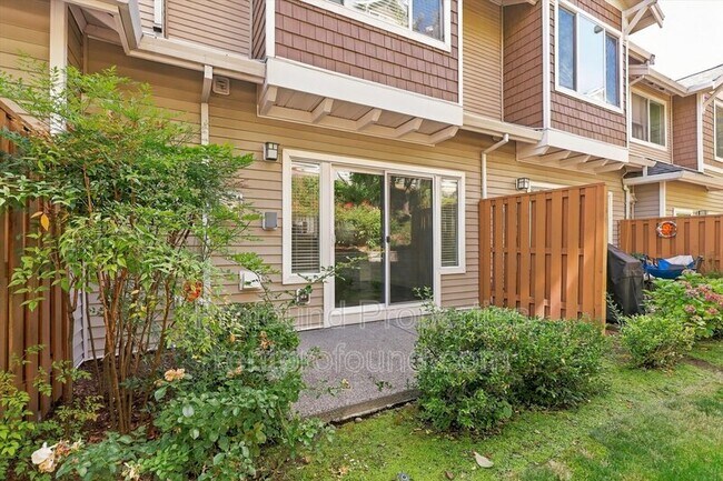 Building Photo - 8630 SW 147th Terrace