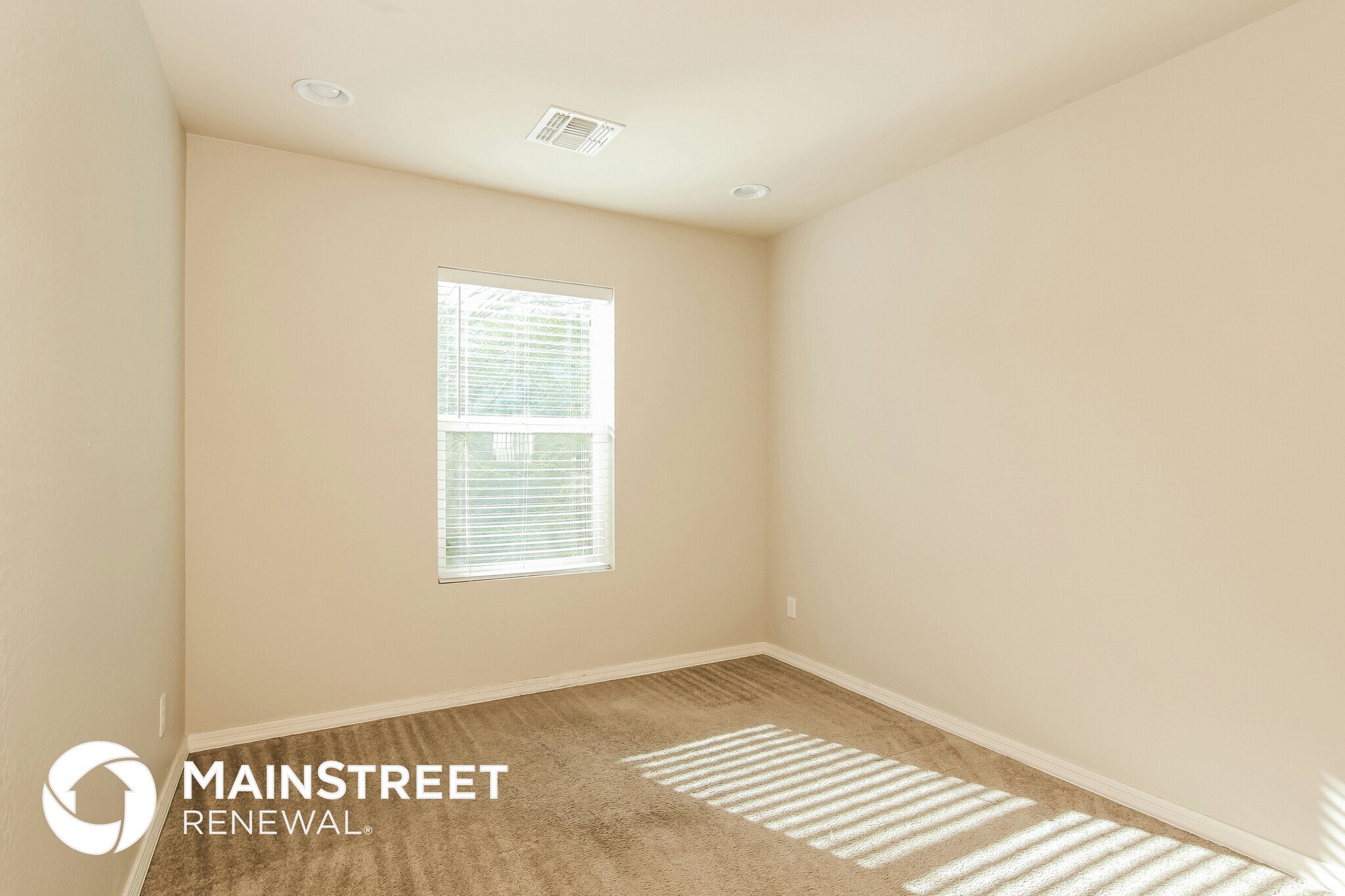 Building Photo - 2000 N 36th St