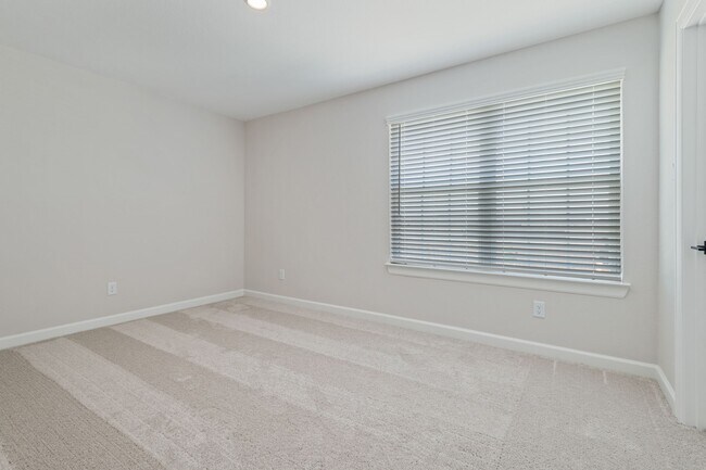 Building Photo - 1131 Campside Dr