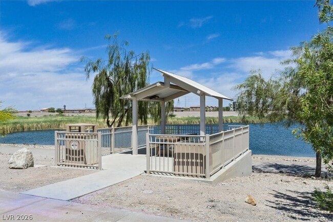 Building Photo - 75 N Valle Verde Dr