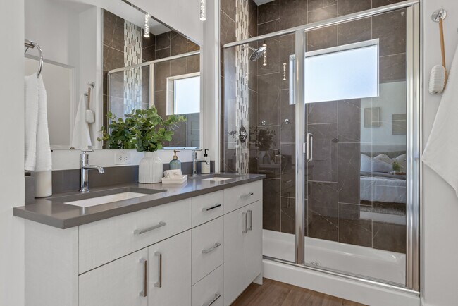 Building Photo - 509 E Violets Cv Ln