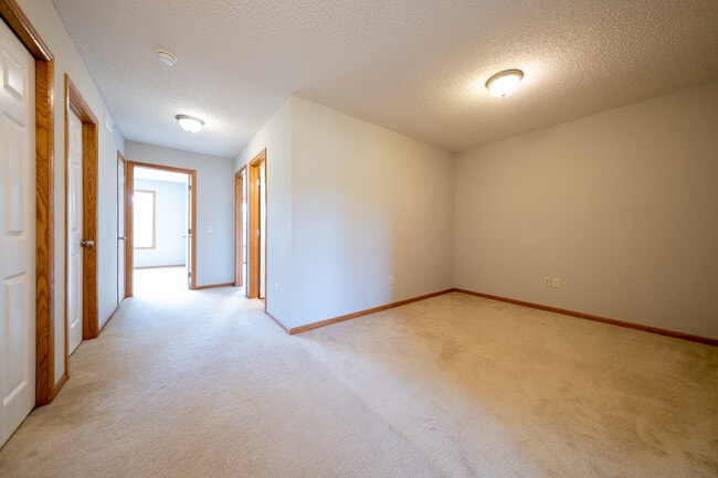 Building Photo - 15241 Spring Brook Terrace