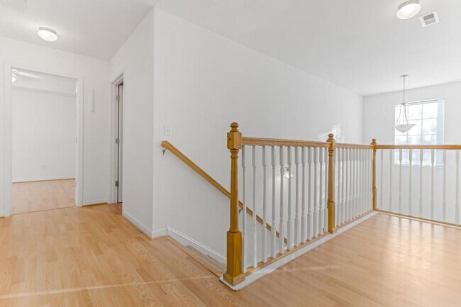 Building Photo - 301 Carnahan Dr