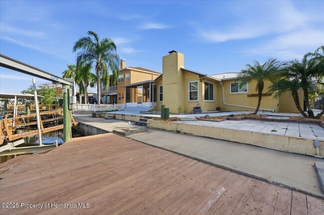 Building Photo - 7527 Hatteras Dr